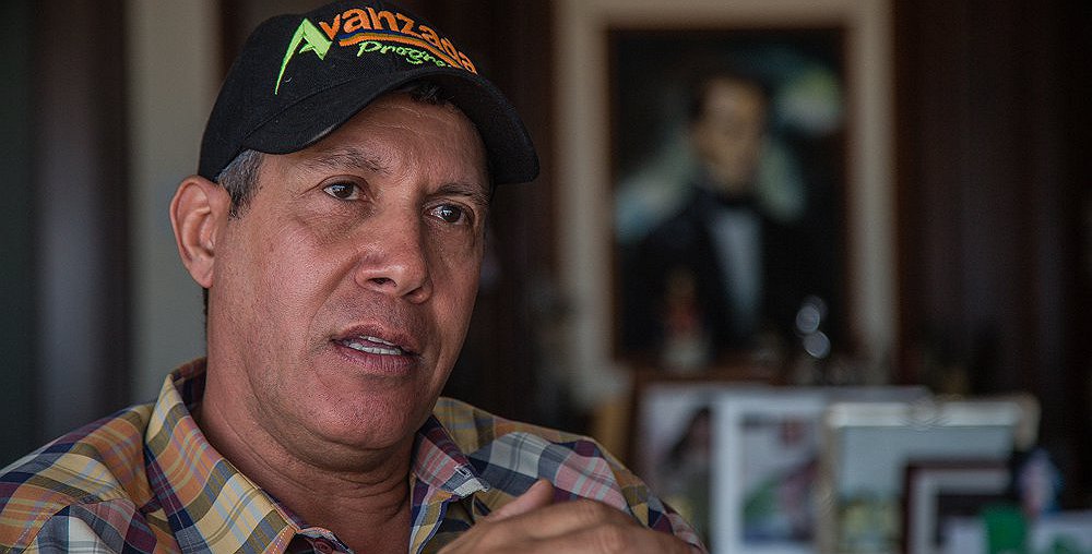 ¡Jugando vivo! Henri Falcón buscando votos utiliza video viejo con Leopoldo López