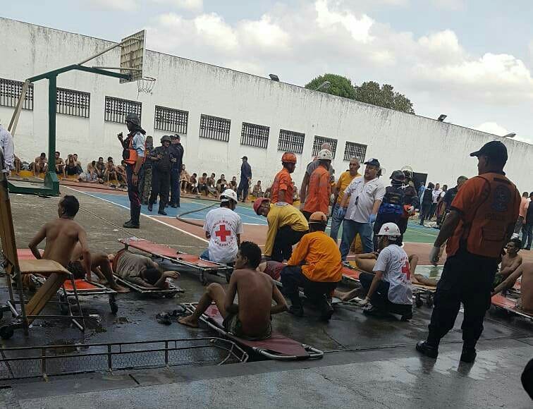 Las impresionantes imágenes que dejó el motín de PoliCarabobo