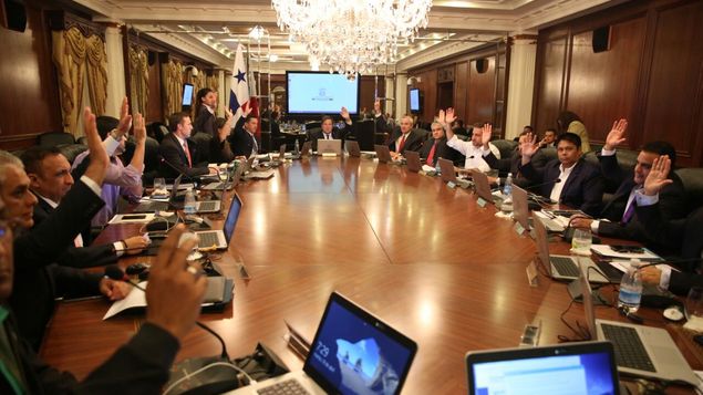 Panamá suspende vuelos desde y hacia el territorio venezolano
