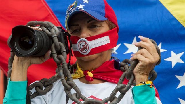 Reporteros Sin Fronteras: Maduro impone silencio a la prensa en Venezuela
