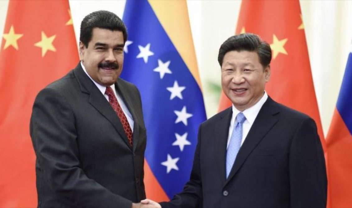 China preocupado por situación en Venezuela y cierra créditos