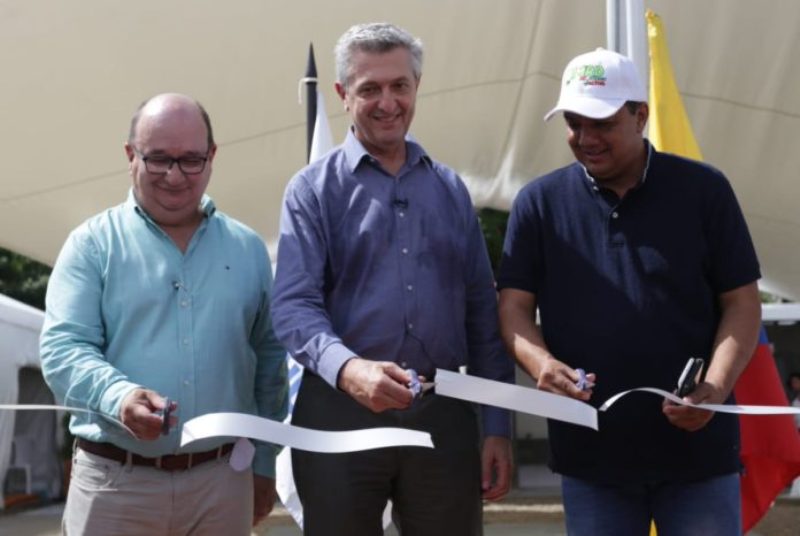 Cancillería colombiana inauguró centro médico para venezolanos