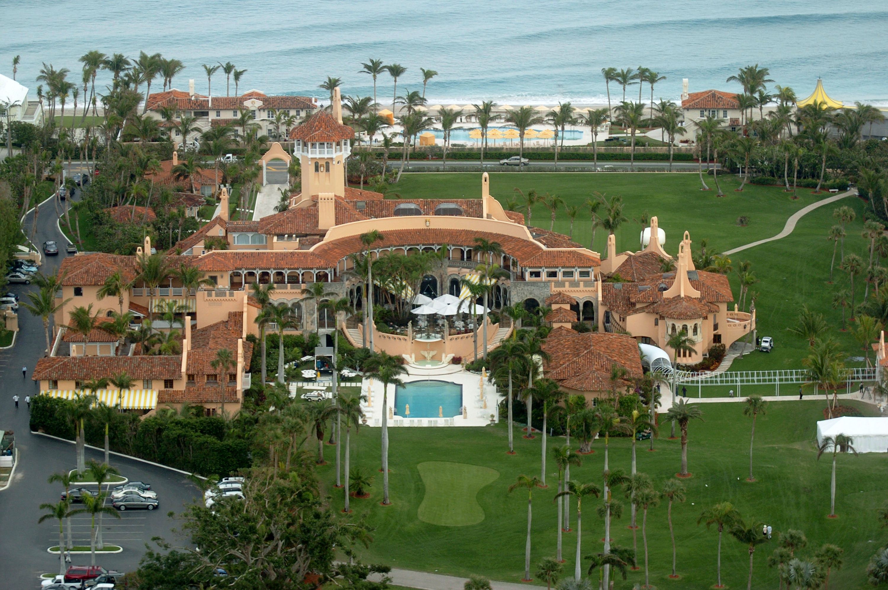 ¿Venta de acceso a grandes mandatarios o espionaje chino? La incógnita que gira tras la china que burló al Servicio Secreto en Mar-a-Lago