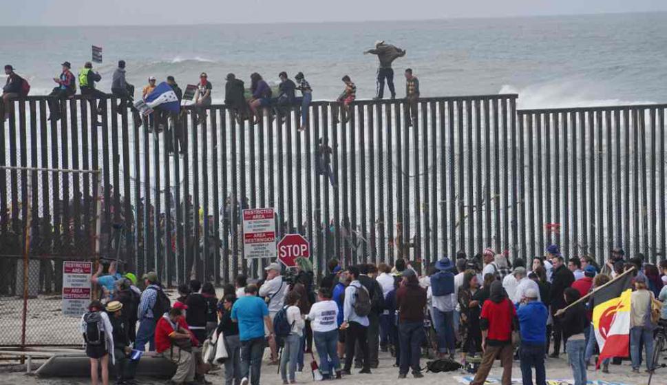 Estados Unidos en 6 meses debe identificar a infantes inmigrantes separados de sus padres