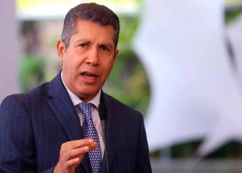 «Estafador» iraní promueve a Henri Falcón como candidato presidencial