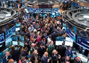 Bolsa de Nueva York bajó por acciones del área tecnológica debido a la advertencia de Trump a China