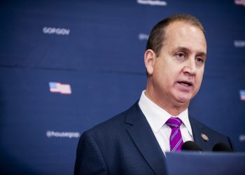 ICE se prepara para atacar a familias migrantes indocumentadas