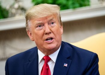 Trump pide «larga sentencia» para tirador en Filadelfia