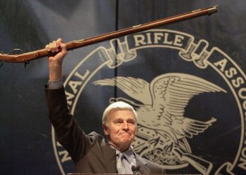 Aliados de la NRA temen que haya perdido su poder en Washington