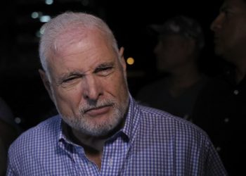 Expresidente panameño Martinelli fue absuelto de los cargos de espionaje y corrupción
