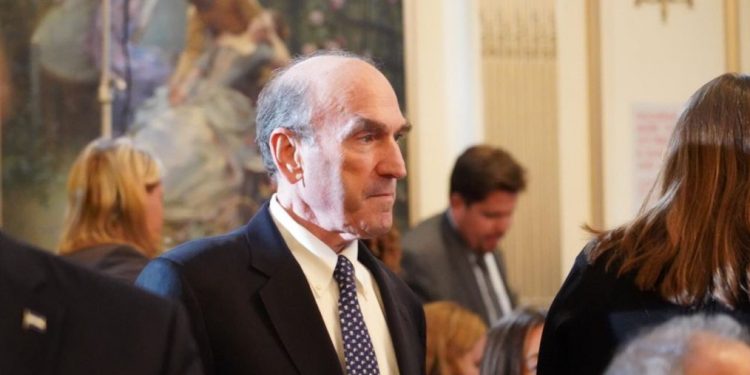 Abrams sobre Venezuela: No hablamos de invasión, sino de más presión y sanciones
