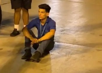 Otorgan asilo en EEUU al joven cubano que llegó en área de carga de un avión