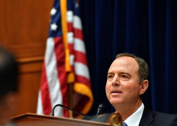 Fiscal Adam Schiff enfurece al Partido Republicano en juicio político