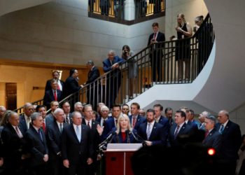 Congresistas republicanos bloquearon por horas investigación contra Trump