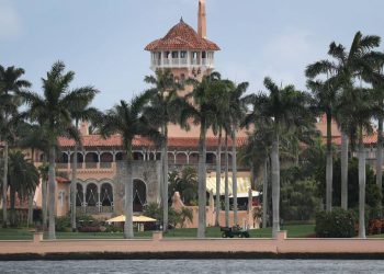 Trump pide al FBI que le devuelvan los documentos incautados en Mar-a-Lago