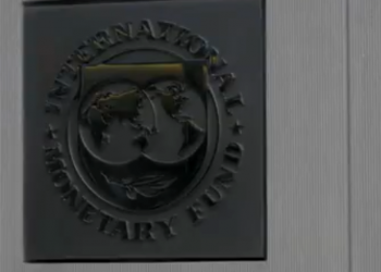 FMI sacudido por crisis en Ecuador y Argentina