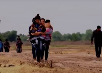 Proponen establecer una oficina que luche por la ciudadanía de los inmigrantes
