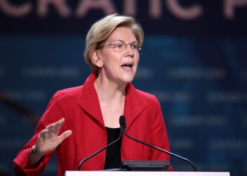 Elizabeth Warren gana el respaldo de influyente grupo de mujeres negras de cara a las Presidenciales de 2020