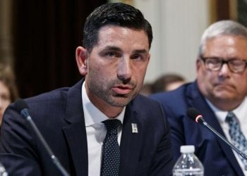 Trump designa a nuevo encargado interino de inmigración