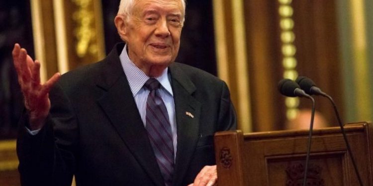 Expresidente Carter fue hospitalizado para procedimiento por hemorragia cerebral