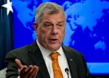 Subsecretario de Estado viaja a Colombia para pedir más presión contra Maduro con el TIAR