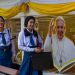 Una prima del Papa Francisco es su intérprete en el viaje a Tailandia y Japón