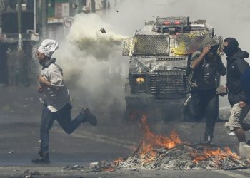 Chile expulsa a 30 cubanos y 9 venezolanos por participar en protestas