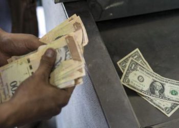 Venezuela encaminada a la dolarización formal de la economía