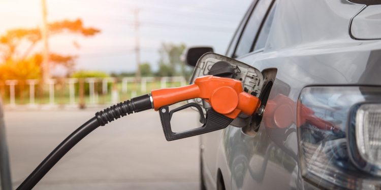 Después de un ligero aumento, los precios de la gasolina en Florida tienden a bajar