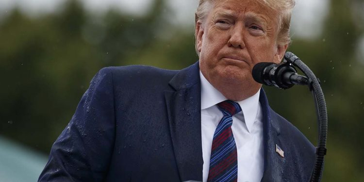 El «spam» por el impeachment es un factor que influye en votantes de Florida, según encuesta