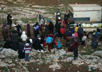 Trump pide que se detengan los bombardeos en Siria