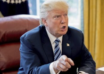 Trump envía carta a Pelosi donde critica el juicio político
