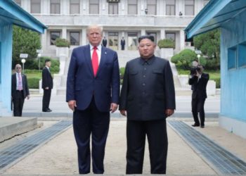 Perderá “todo” si actúa de forma “hostil”, advierte Trump a Kim Jong-un