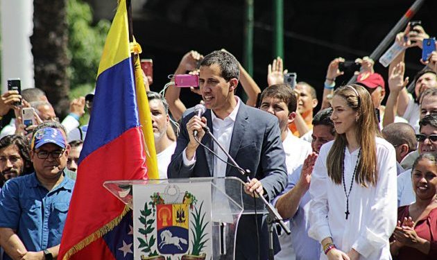EEUU anuncia que continuará apoyando a la oposición venezolana en 2020 y pide unión regional