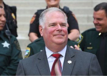 Cárceles de Florida no son ‘sostenibles’ según secretario del Departamento de Correcciones