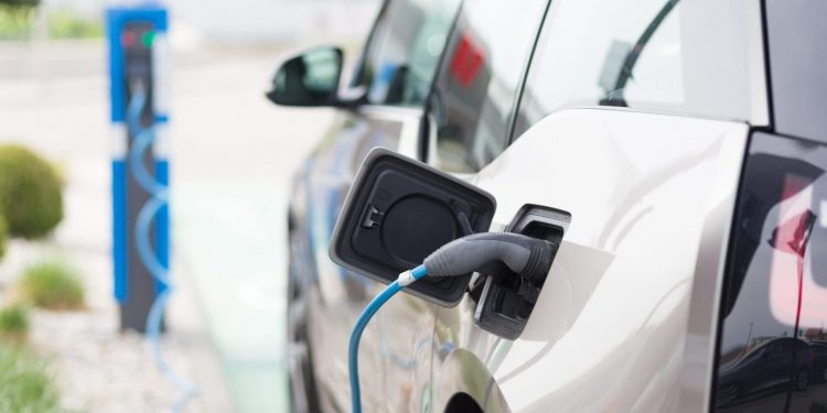 Carreteras de Florida tendrán más estaciones de carga de vehículos eléctricos