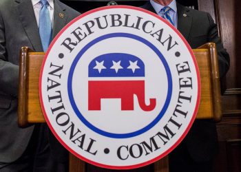 Republicanos aumentan inversión para ganar campos de batalla claves en Florida