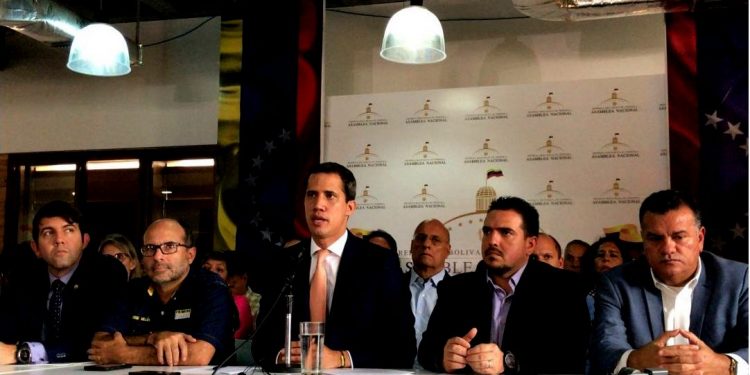 Presidente Guaidó emite alerta internacional por desaparición del parlamentario Gilber Caro