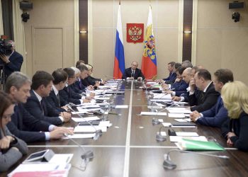Renunció en pleno gabinete ruso luego del discurso de Putin ante el parlamento
