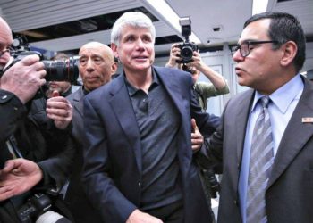 Trump perdona a exgobernador de Illinois condenado a 14 años por corrupción