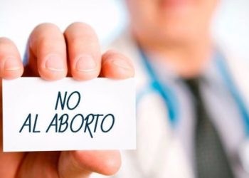 Menores de 18 años tendrán que obtener permiso de sus padres antes de abortar en Florida