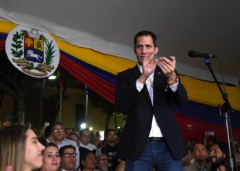 Guaidó en sesión: «Maduro es un cobarde (…) Las amenazas no nos han detenido ni nos van a detener”