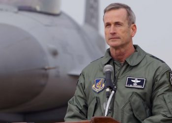 Un general de 4 estrellas comandará a los EE.UU. si el gobierno es inválido por el coronavirus