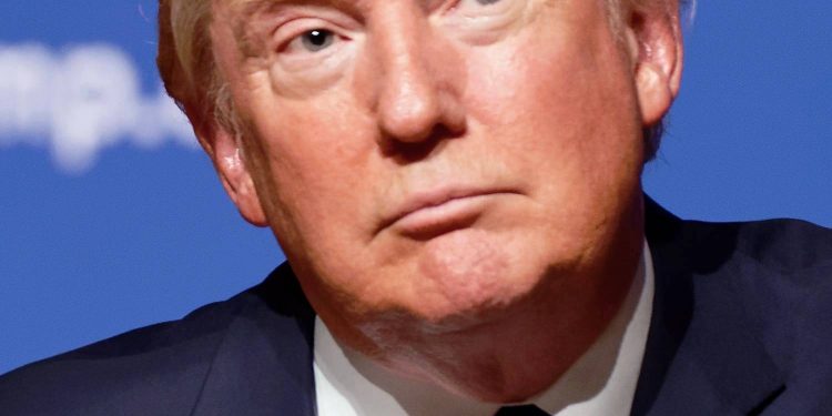 A causa del Covid-19: Trump estudia expulsar a todo migrante que ingrese de manera irregular a Estados Unidos