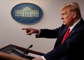 Presidente Trump le declara la guerra al «virus chino»