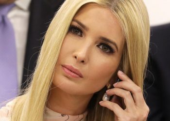 ¡No imaginarás lo que hizo!     Le aplicaron photoshop a fotos de Ivanka Trump en India