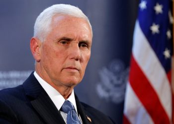 Critican que Sanders pida vacuna contra el coronavirus gratuita