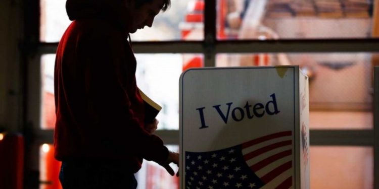 Supermartes extiende a 14 estados campaña demócrata