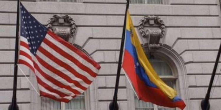 Venezolanos de visita en EEUU afectados por restricciones de viaje por COVID-19 pueden solicitar en línea a USCIS extensión de su estadía