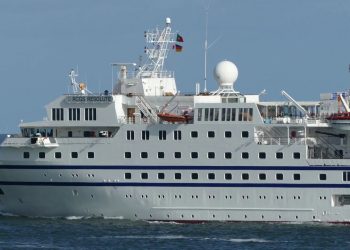 ¡Despiadado! Armada venezolana atacó a un crucero en el Caribe